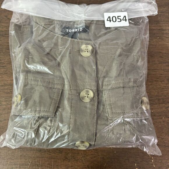 Torrid Blouse Women 2X 18-20 Brown Crop Top Collarless Button Up Long Sleeve NEW - Picture 12 of 12